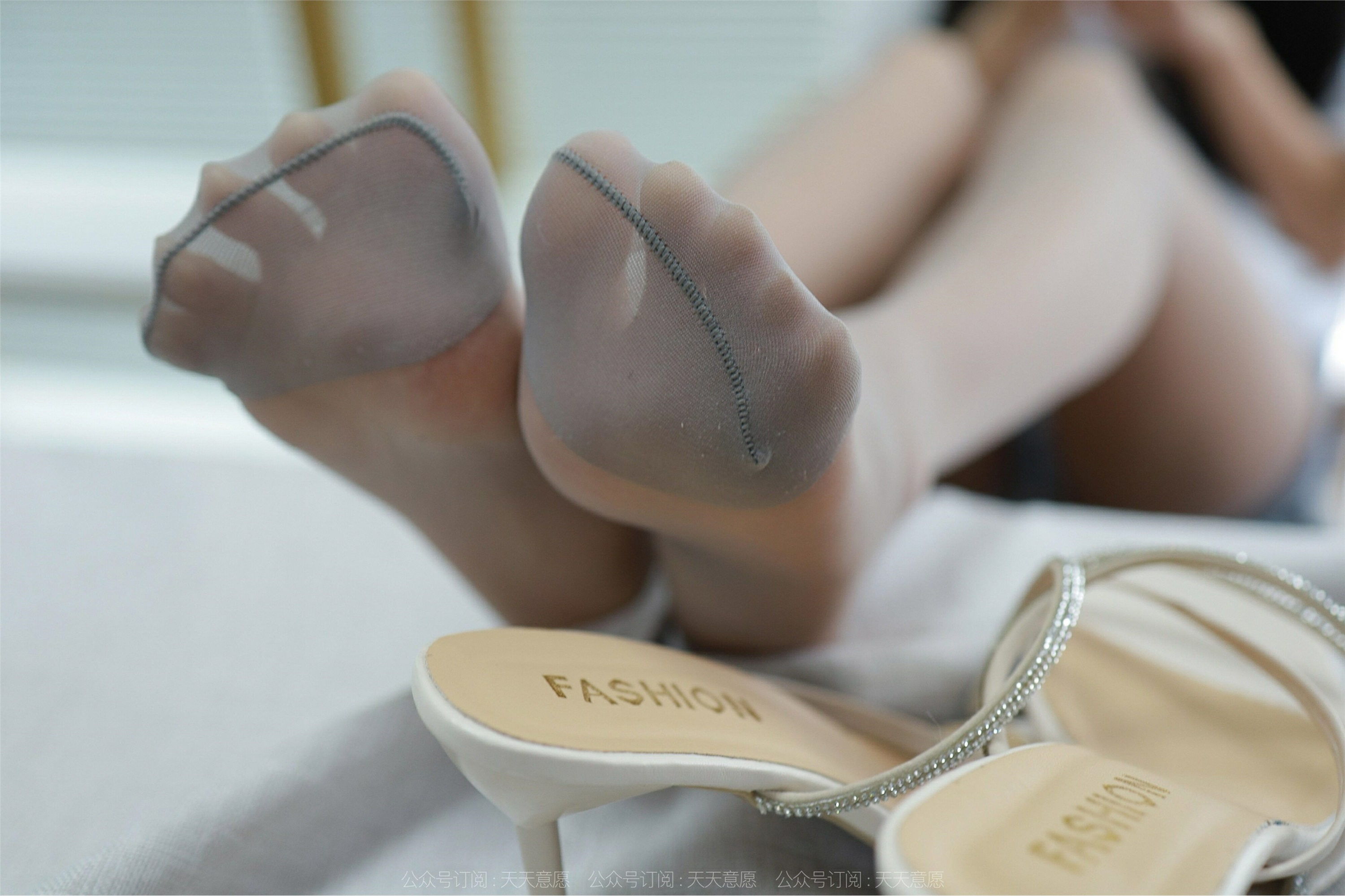 IESS异思趣向 2022.07.20 丝享家 1153：婉萍《灰丝凉鞋》